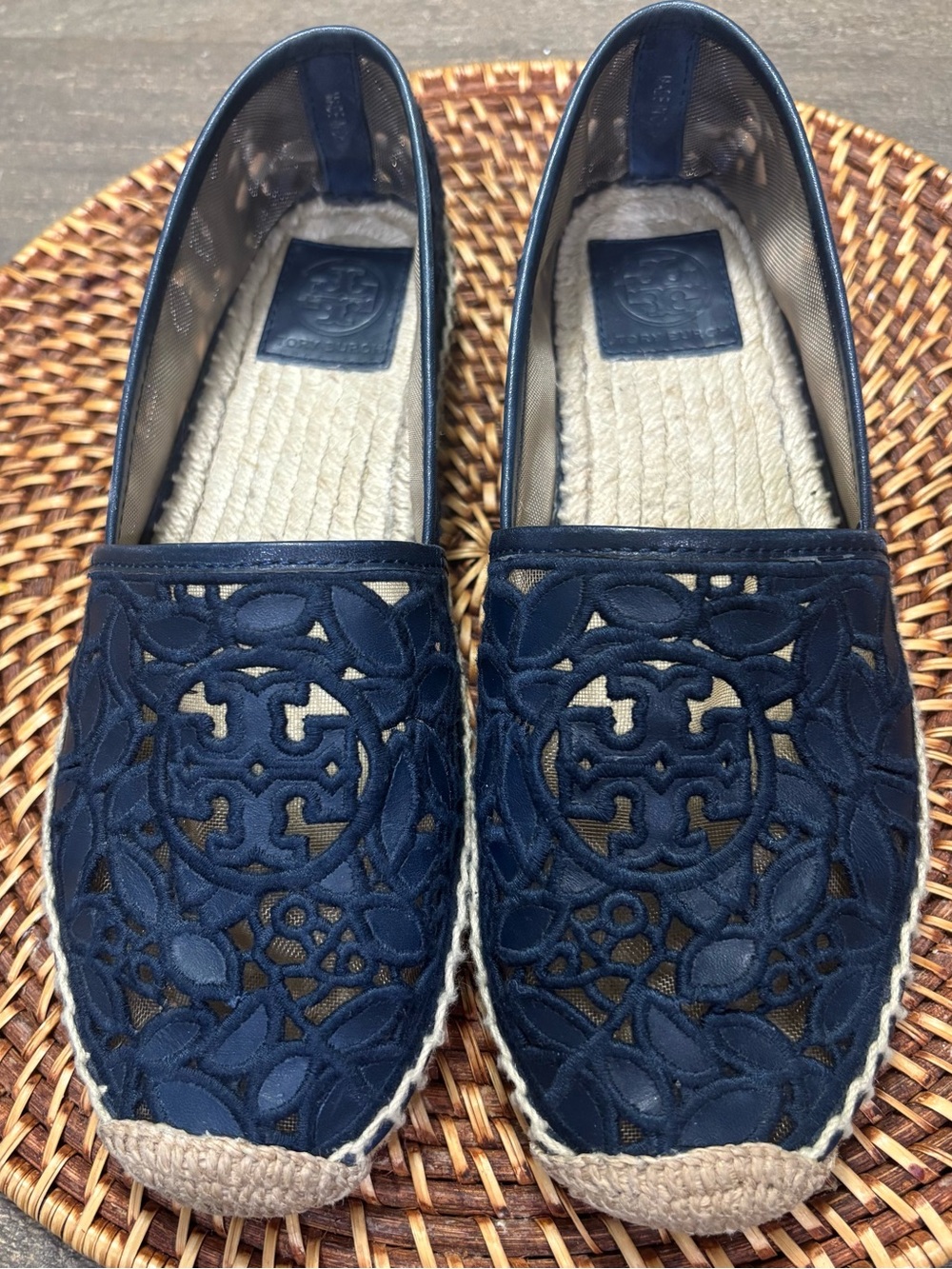 Tory Burch Rhea Line  Bright Navy Lace Espadrille Flats Size 7.5